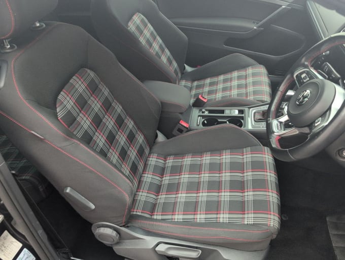 2025 Volkswagen Golf