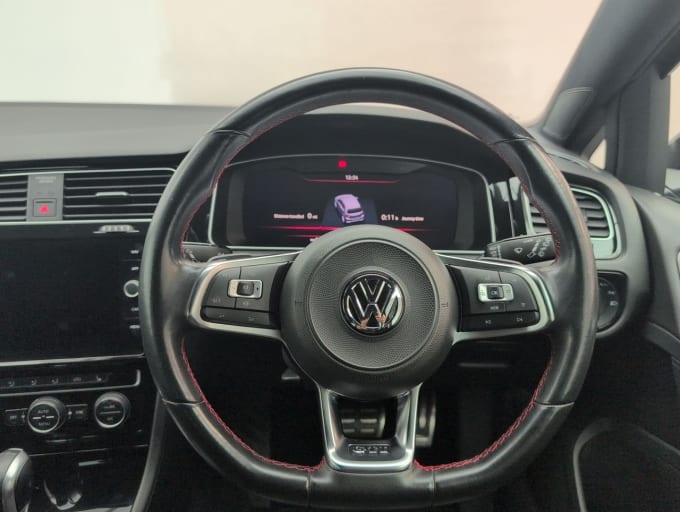2025 Volkswagen Golf