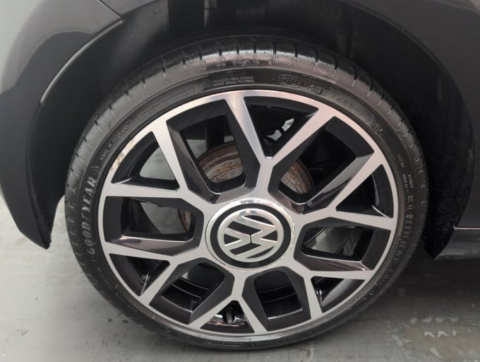 2025 Volkswagen Up!