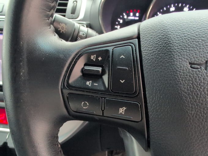 2025 Kia Rio