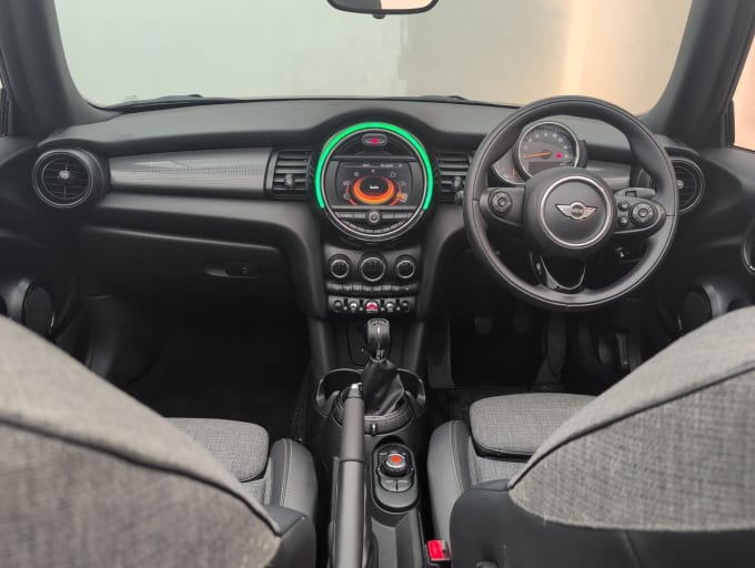 2025 Mini Convertible