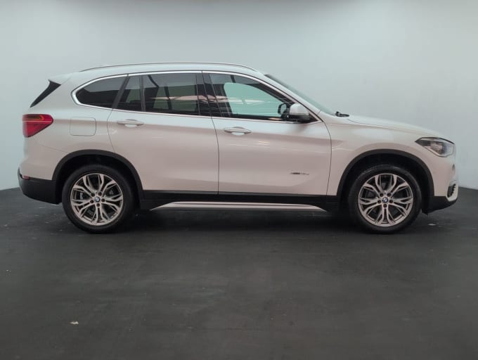 2025 BMW X1