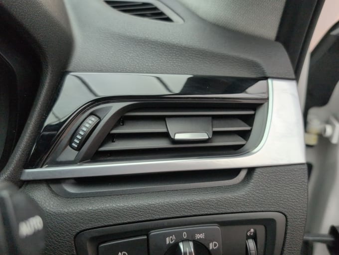 2025 BMW X1