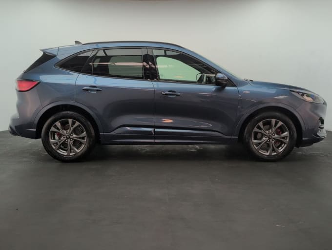 2025 Ford Kuga