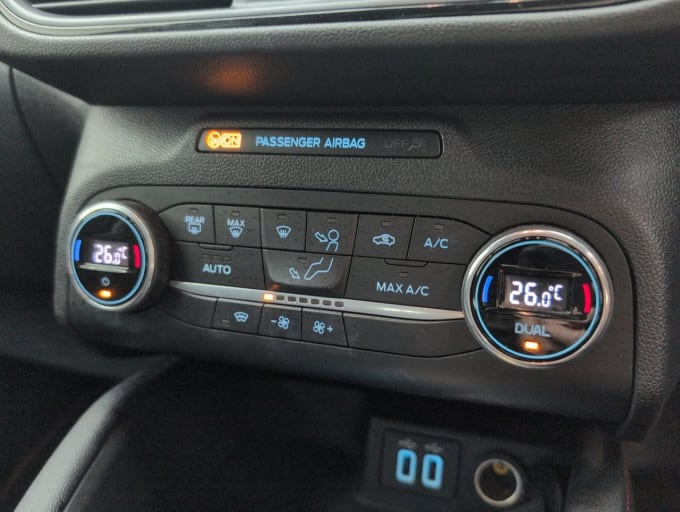 2025 Ford Kuga