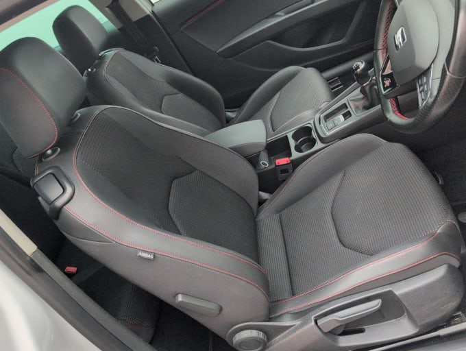 2025 Seat Leon