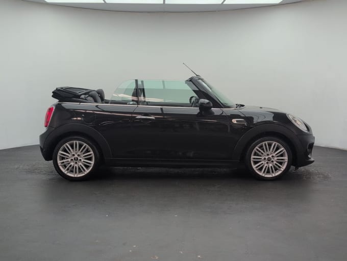 2025 Mini Convertible