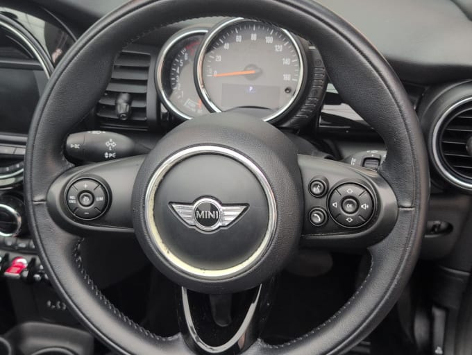 2025 Mini Convertible