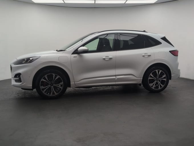 2025 Ford Kuga