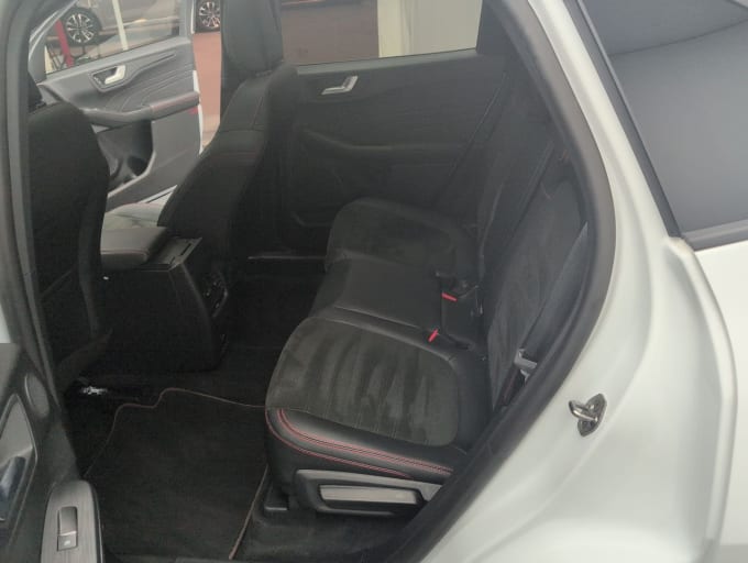 2025 Ford Kuga