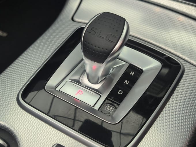 2025 Mercedes-benz Slc