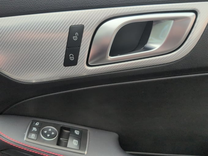 2025 Mercedes-benz Slc
