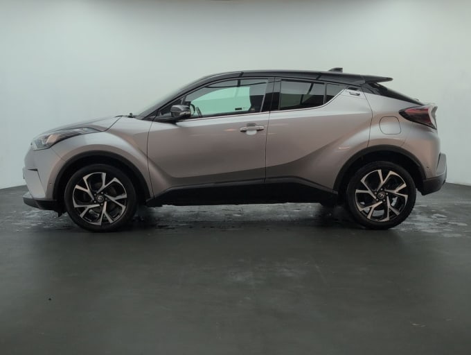 2025 Toyota C-hr