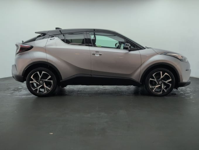 2025 Toyota C-hr