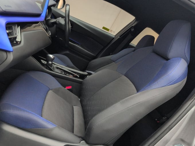 2025 Toyota C-hr