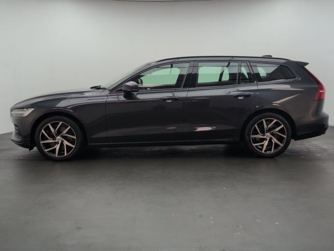 2025 Volvo V60