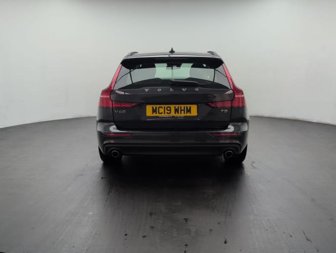 2025 Volvo V60