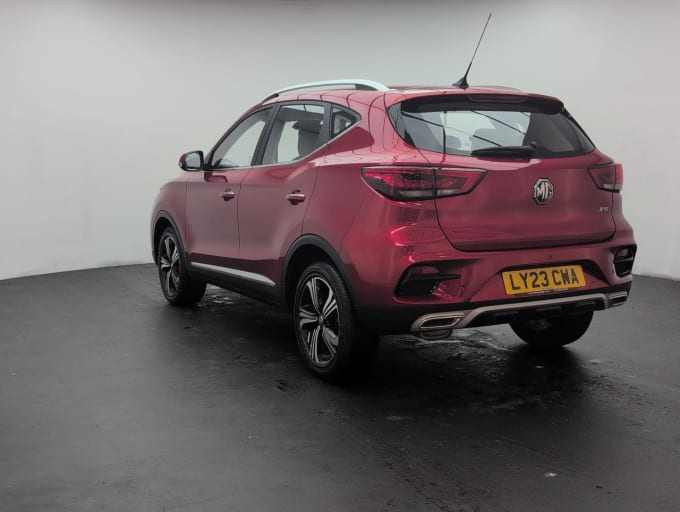 2025 Mg Mg Zs