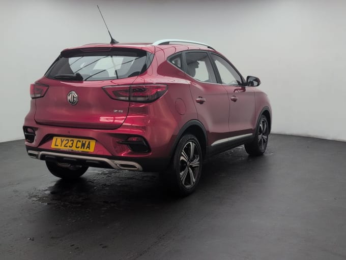 2025 Mg Mg Zs