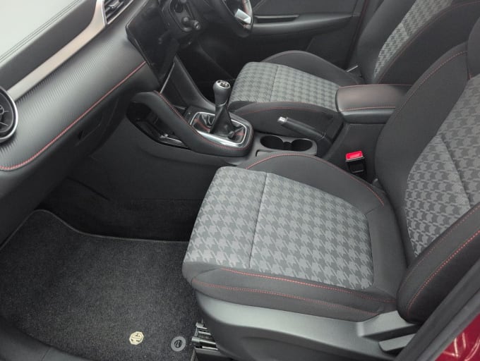 2025 Mg Mg Zs