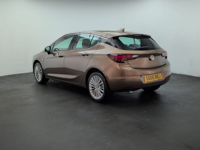 2025 Vauxhall Astra