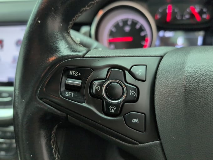 2025 Vauxhall Astra
