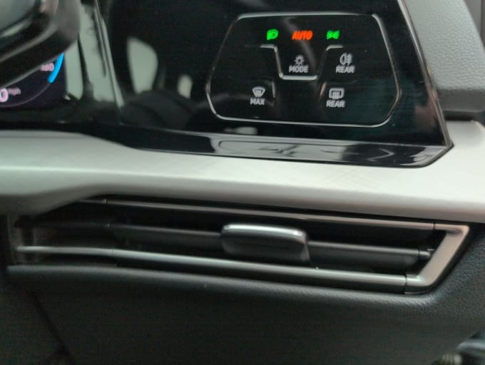 2025 Volkswagen Golf