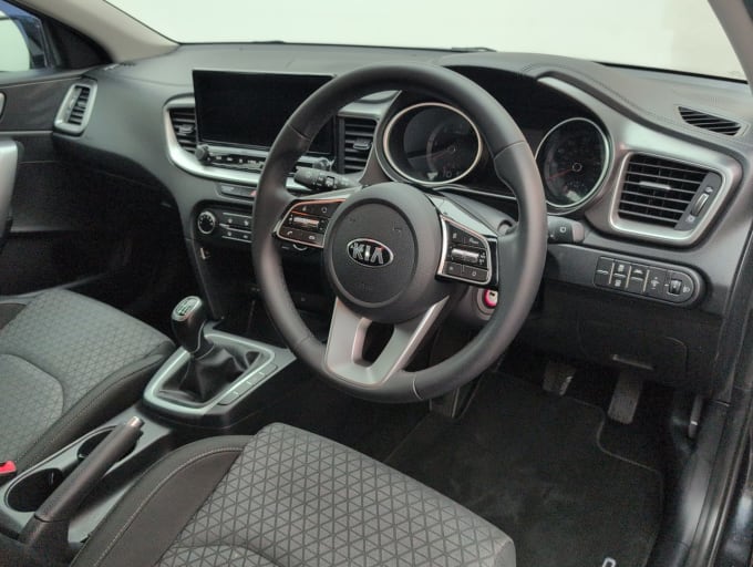 2025 Kia Ceed
