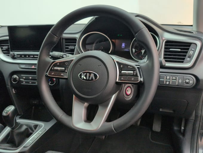 2025 Kia Ceed