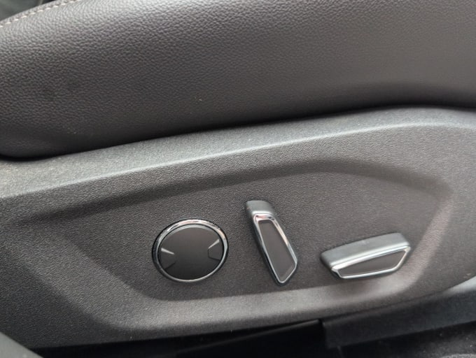 2025 Ford Mondeo
