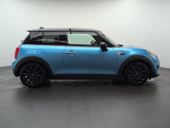 2025 Mini Hatch