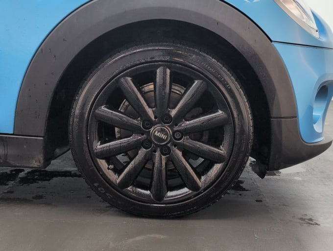 2025 Mini Hatch