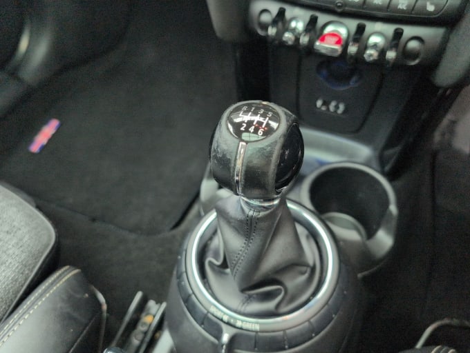 2025 Mini Hatch