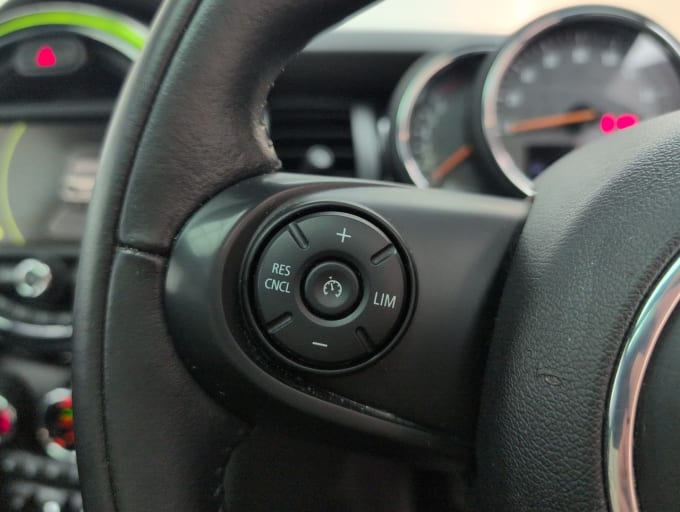 2025 Mini Hatch