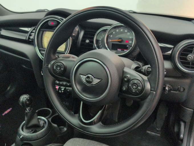 2025 Mini Hatch