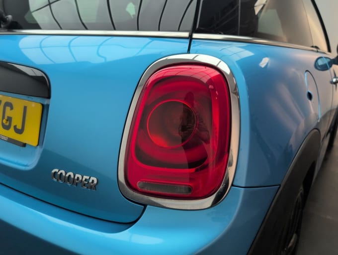 2025 Mini Hatch