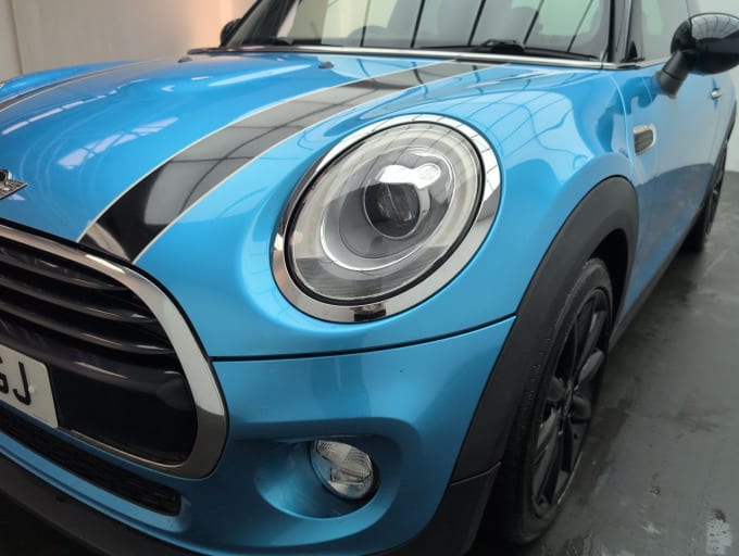 2025 Mini Hatch