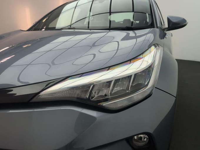 2025 Toyota C-hr