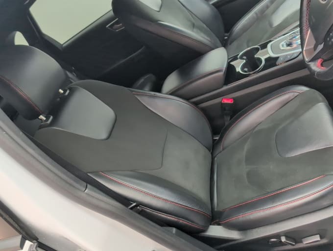2025 Ford Edge