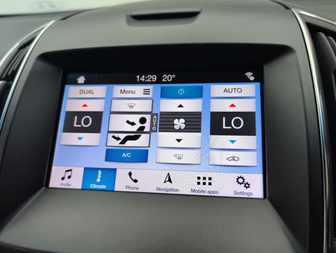 2025 Ford Edge