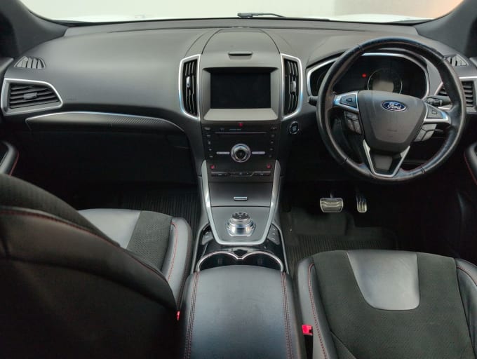 2025 Ford Edge