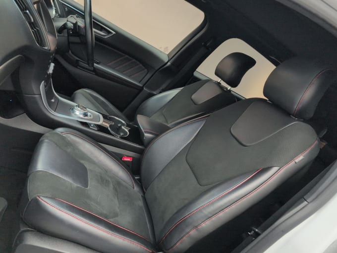 2025 Ford Edge