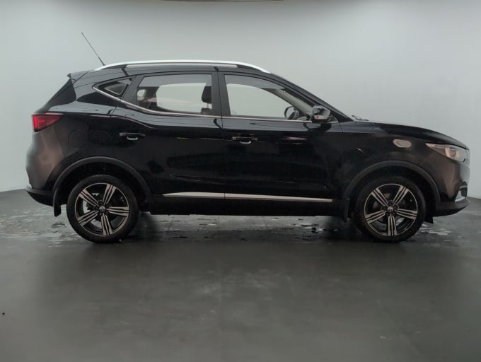 2025 Mg Mg Zs