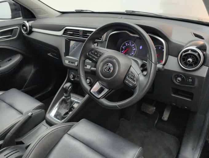 2025 Mg Mg Zs