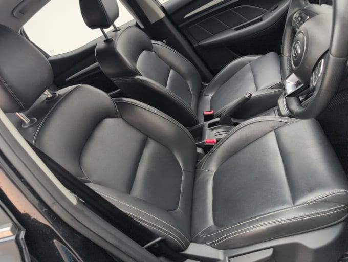 2025 Mg Mg Zs