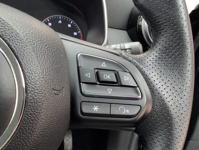 2025 Mg Mg Zs