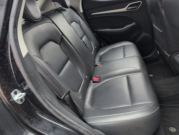 2025 Mg Mg Zs