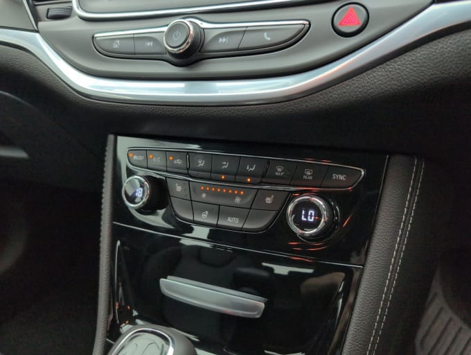 2025 Vauxhall Astra