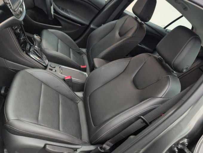 2025 Vauxhall Astra