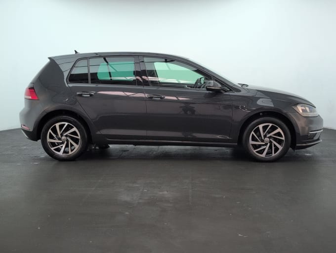 2025 Volkswagen Golf